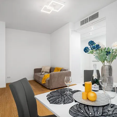 Daire Modern Kasprzaka 29 *