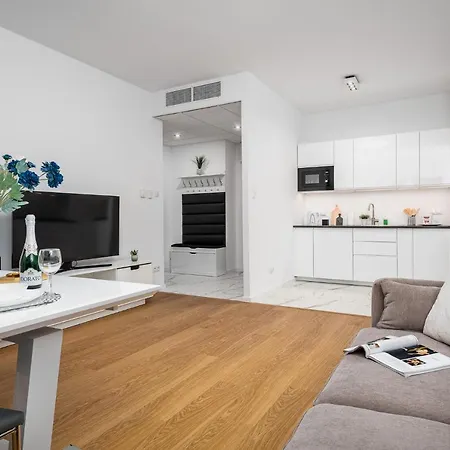 Modern Kasprzaka 29 * Varsó