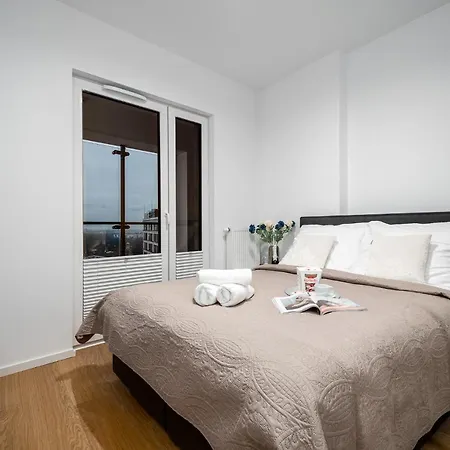 Modern Kasprzaka 29 *