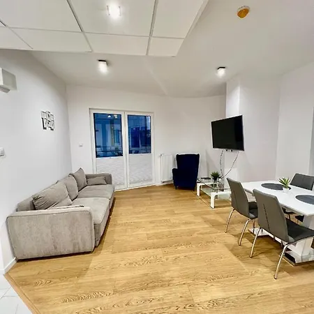 アパート Modern Kasprzaka 29 ワルシャワ