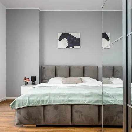 Modern Kasprzaka 29 *