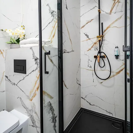 Modern Kasprzaka 29 Varşova