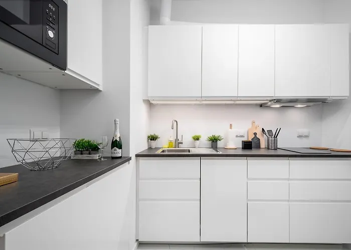 Modern Kasprzaka 29 *